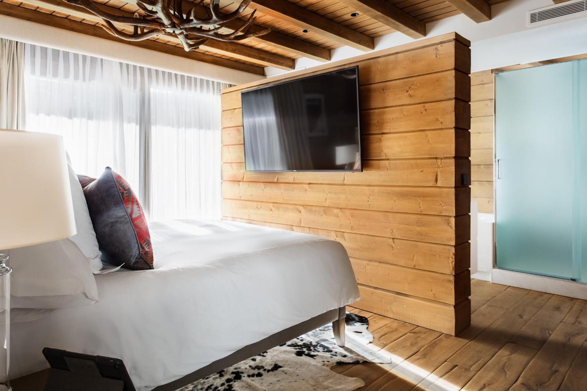 El Lodge, & Hotel 5*